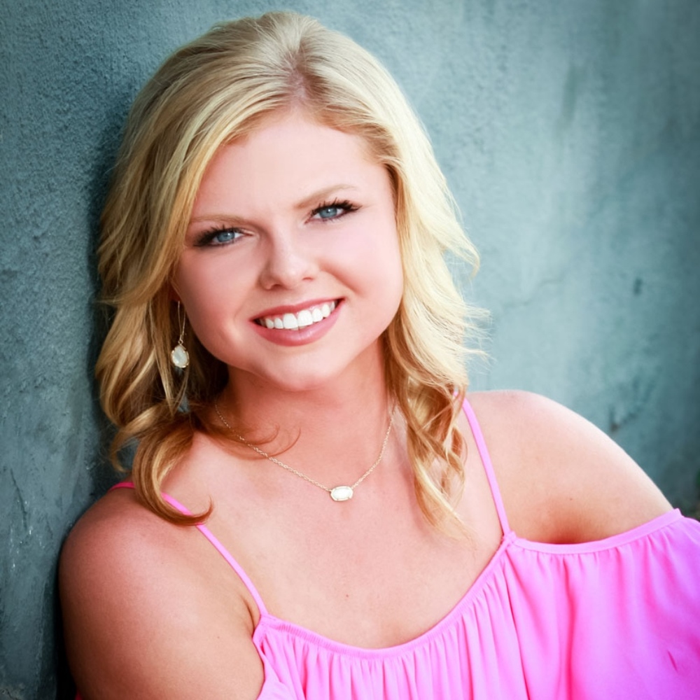 Meet your Posher, Carrie beth